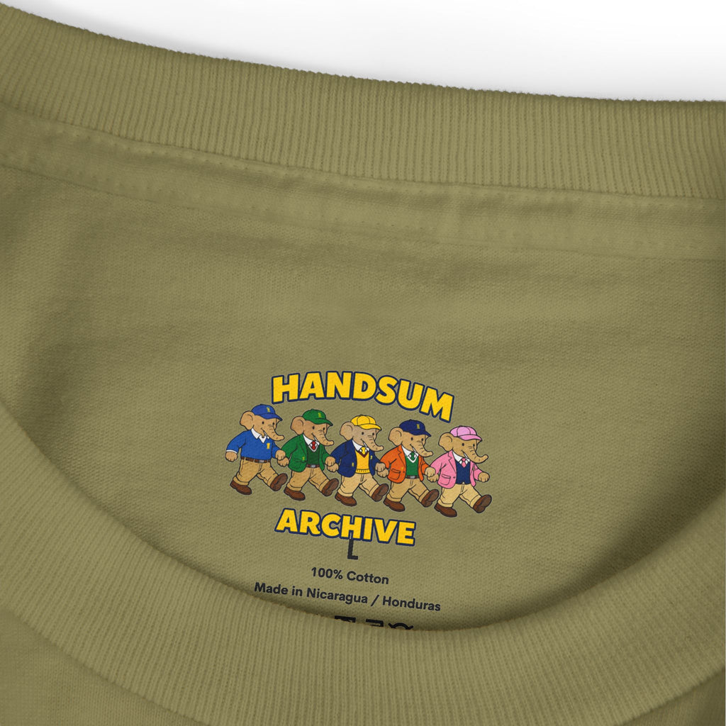 Olive T-shirt neckline with HANDSUM ARCHIVE logo and 100% cotton label
