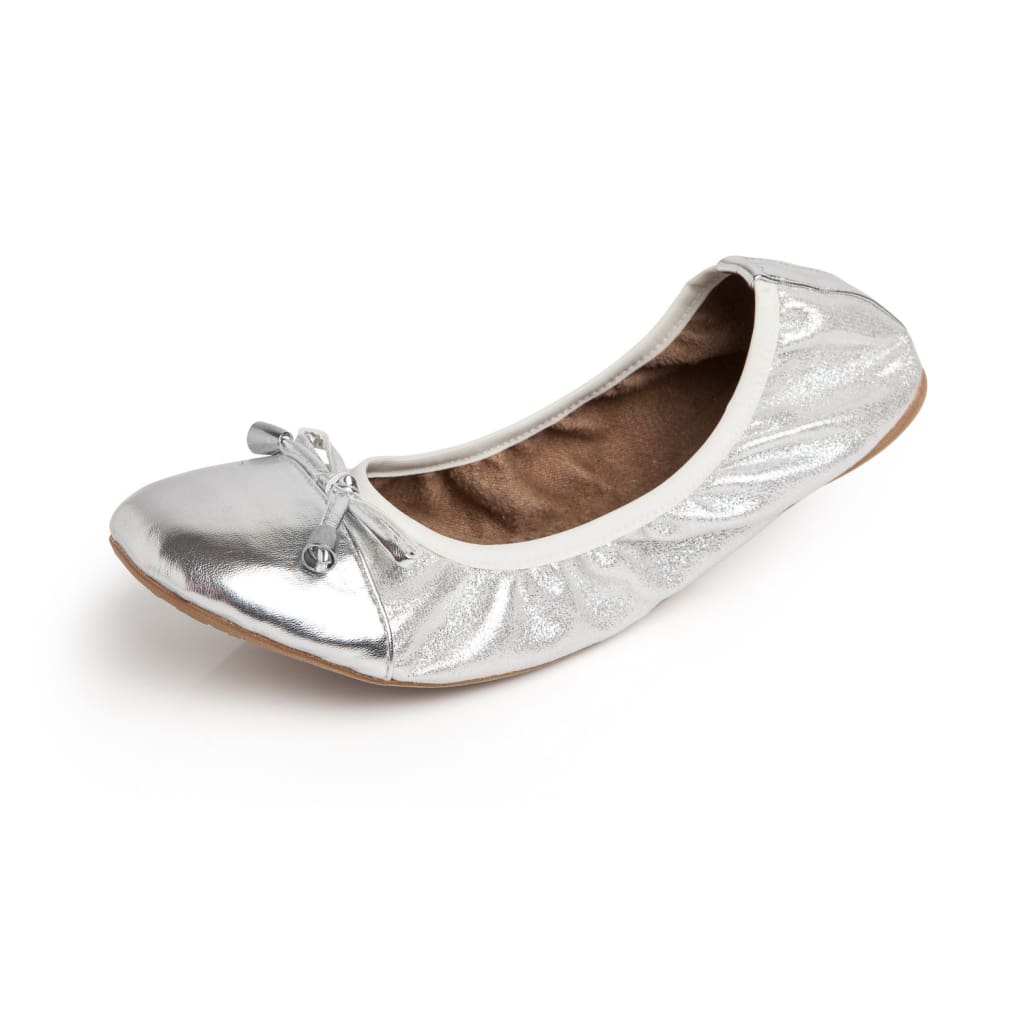 Silver metallic flat shoes with bow-tie detail and rounded toe